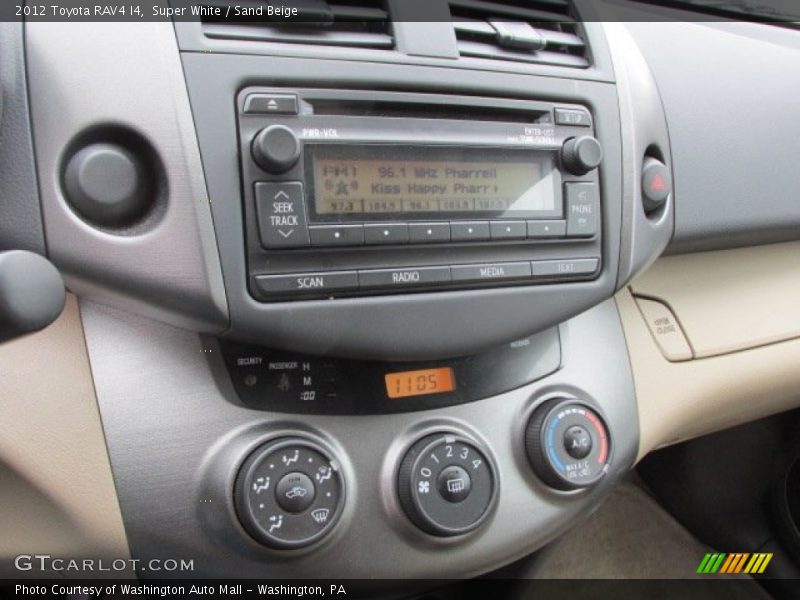 Super White / Sand Beige 2012 Toyota RAV4 I4