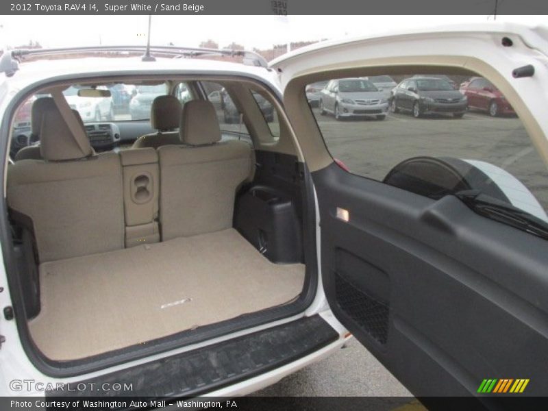 Super White / Sand Beige 2012 Toyota RAV4 I4