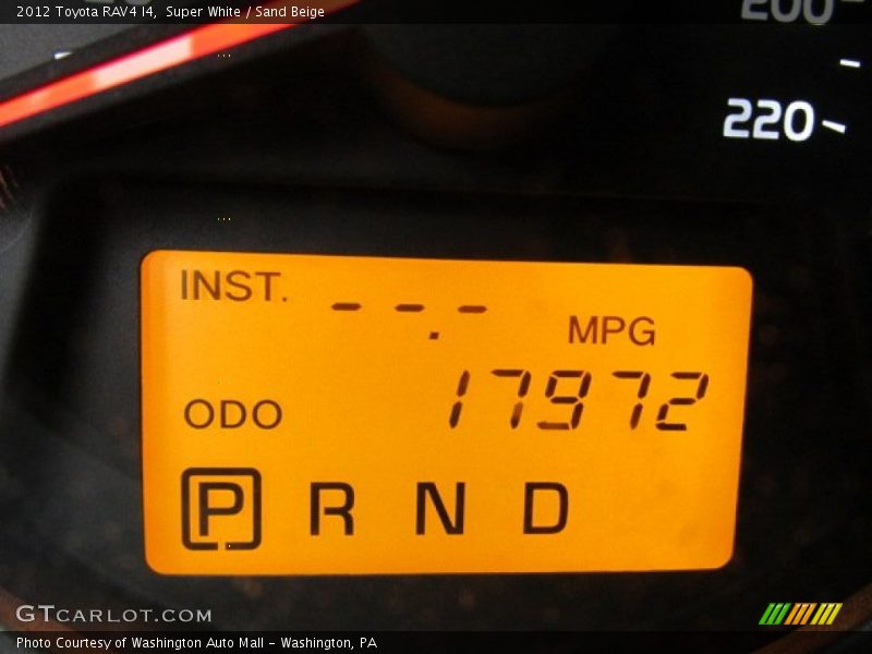 Super White / Sand Beige 2012 Toyota RAV4 I4