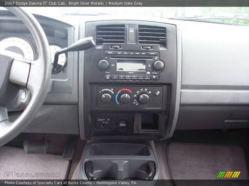 Bright Silver Metallic / Medium Slate Gray 2007 Dodge Dakota ST Club Cab