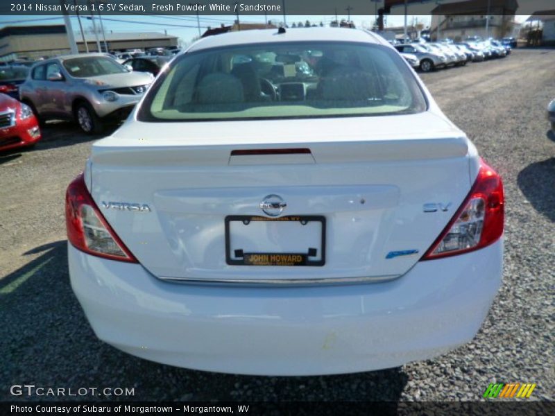 Fresh Powder White / Sandstone 2014 Nissan Versa 1.6 SV Sedan