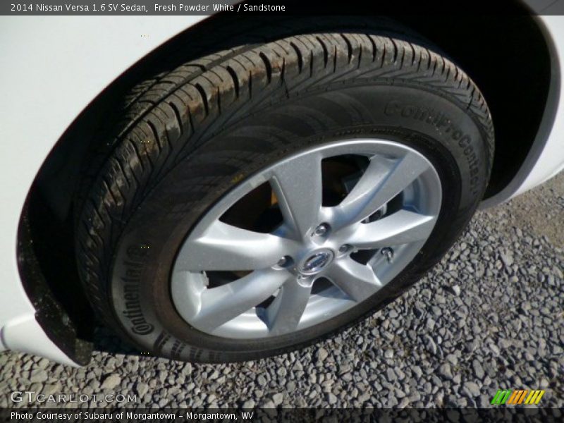 Fresh Powder White / Sandstone 2014 Nissan Versa 1.6 SV Sedan