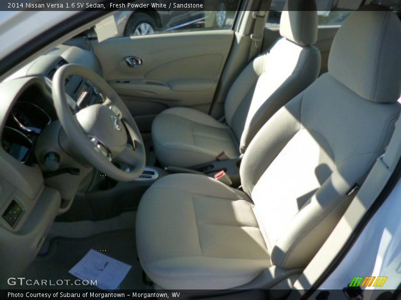 Fresh Powder White / Sandstone 2014 Nissan Versa 1.6 SV Sedan