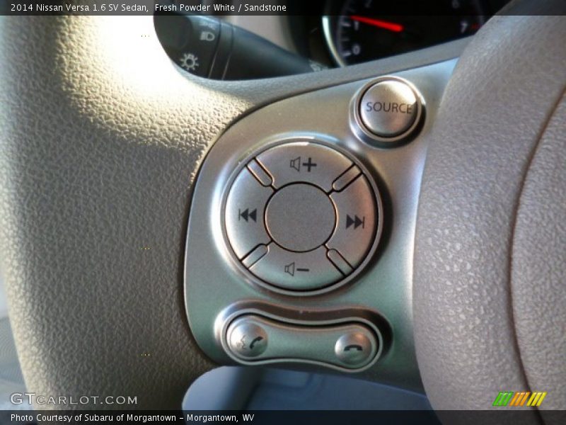 Fresh Powder White / Sandstone 2014 Nissan Versa 1.6 SV Sedan