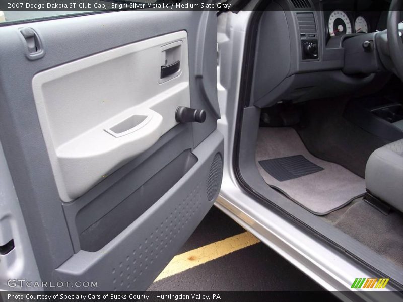 Bright Silver Metallic / Medium Slate Gray 2007 Dodge Dakota ST Club Cab