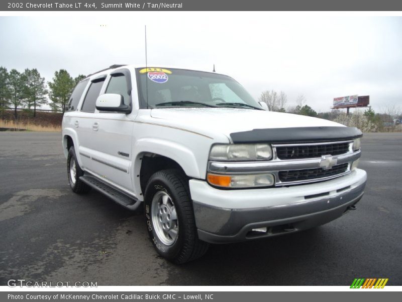 Front 3/4 View of 2002 Tahoe LT 4x4