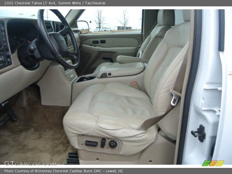 Summit White / Tan/Neutral 2002 Chevrolet Tahoe LT 4x4