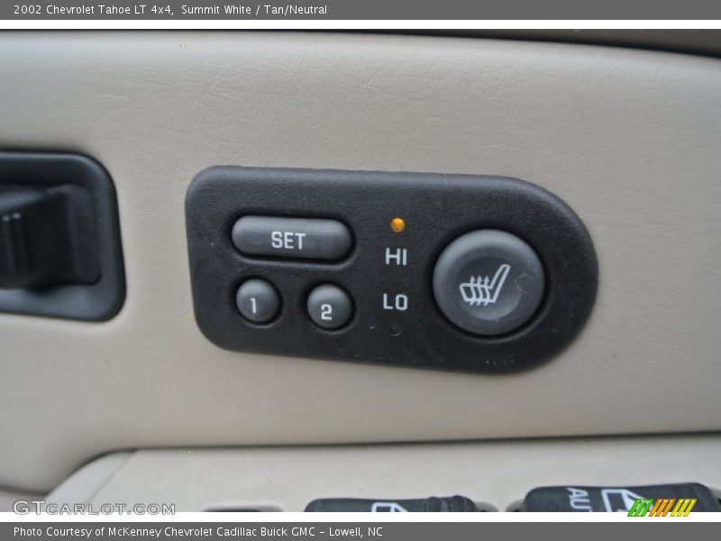 Controls of 2002 Tahoe LT 4x4