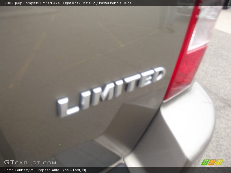 Light Khaki Metallic / Pastel Pebble Beige 2007 Jeep Compass Limited 4x4