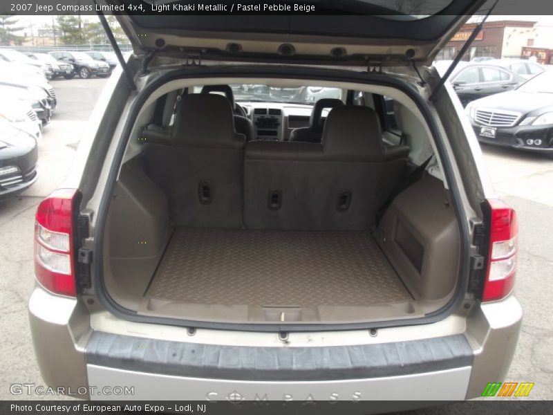 Light Khaki Metallic / Pastel Pebble Beige 2007 Jeep Compass Limited 4x4