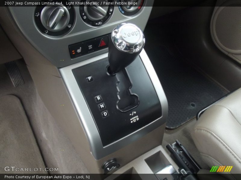 Light Khaki Metallic / Pastel Pebble Beige 2007 Jeep Compass Limited 4x4