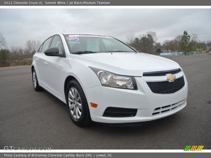 Summit White / Jet Black/Medium Titanium 2011 Chevrolet Cruze LS