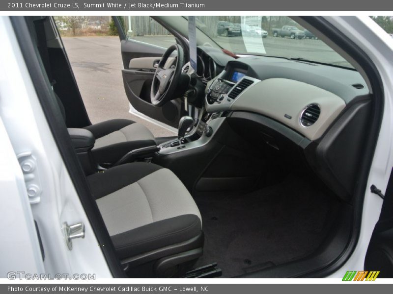 Front Seat of 2011 Cruze LS