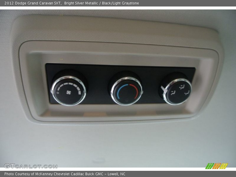 Bright Silver Metallic / Black/Light Graystone 2012 Dodge Grand Caravan SXT