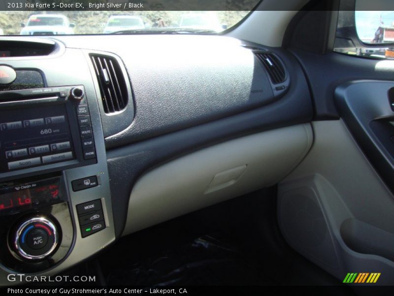 Bright Silver / Black 2013 Kia Forte 5-Door EX