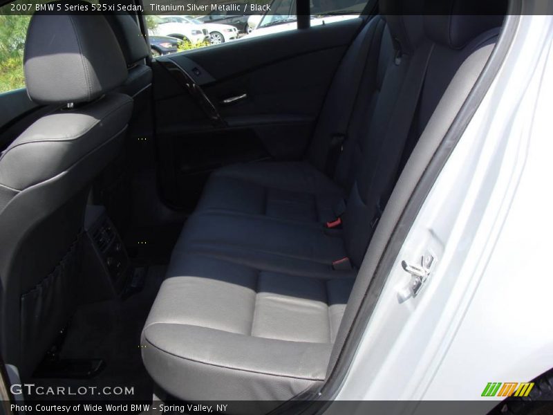Titanium Silver Metallic / Black 2007 BMW 5 Series 525xi Sedan