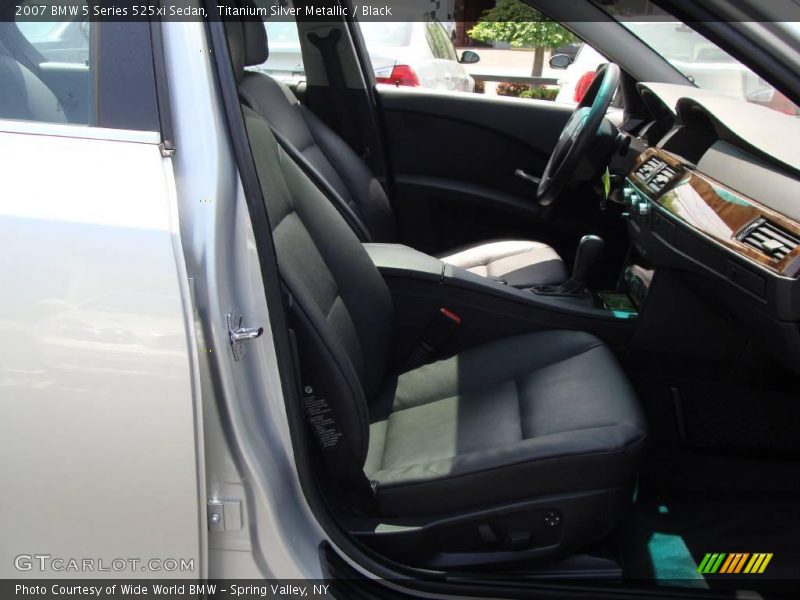 Titanium Silver Metallic / Black 2007 BMW 5 Series 525xi Sedan