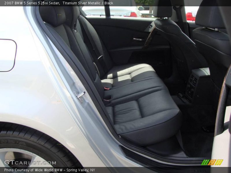 Titanium Silver Metallic / Black 2007 BMW 5 Series 525xi Sedan