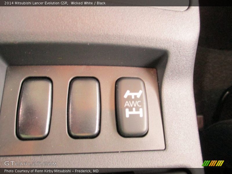 Wicked White / Black 2014 Mitsubishi Lancer Evolution GSR
