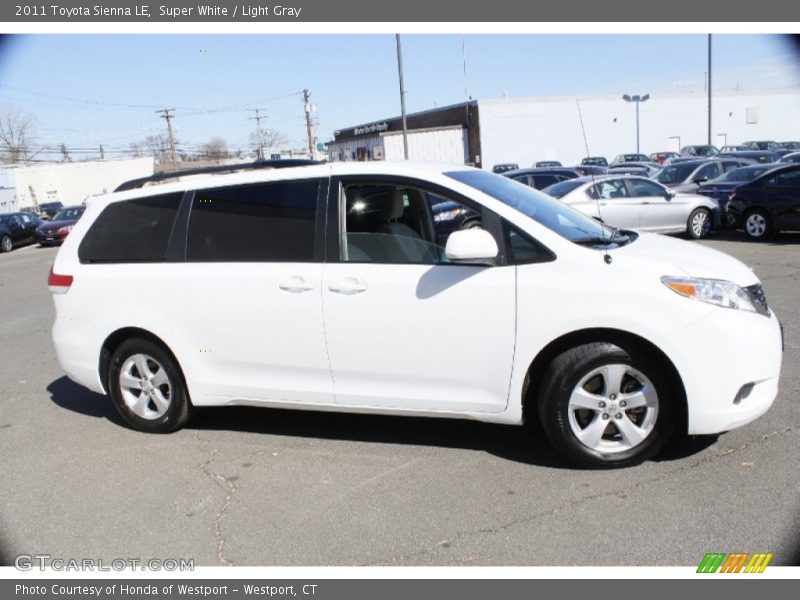 Super White / Light Gray 2011 Toyota Sienna LE