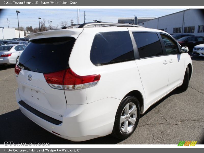 Super White / Light Gray 2011 Toyota Sienna LE