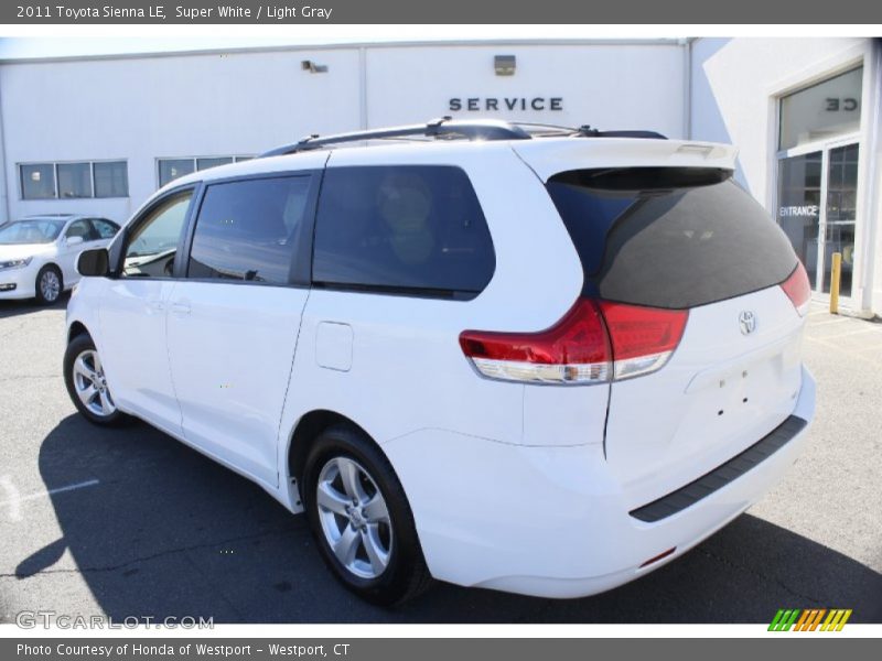 Super White / Light Gray 2011 Toyota Sienna LE