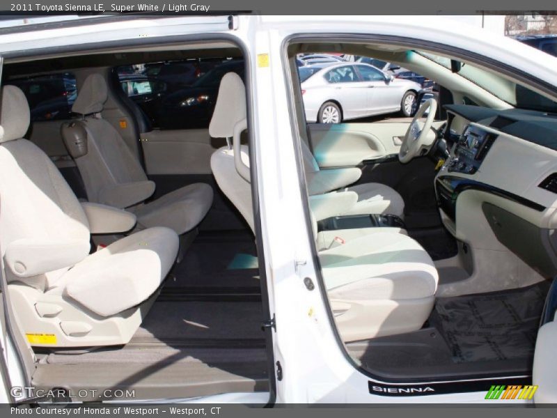 Super White / Light Gray 2011 Toyota Sienna LE