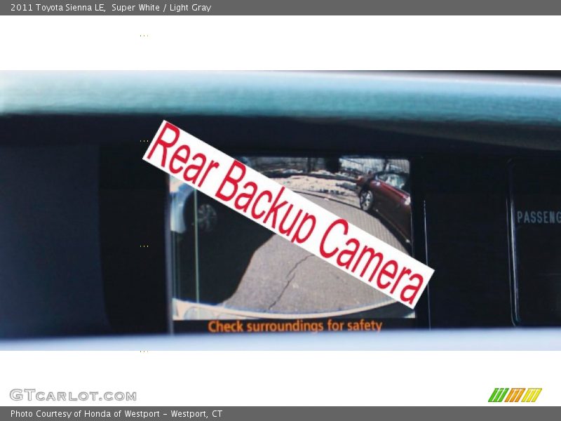 Super White / Light Gray 2011 Toyota Sienna LE