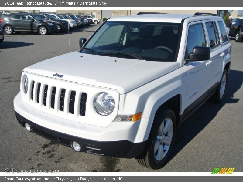 Bright White / Dark Slate Gray 2014 Jeep Patriot Latitude