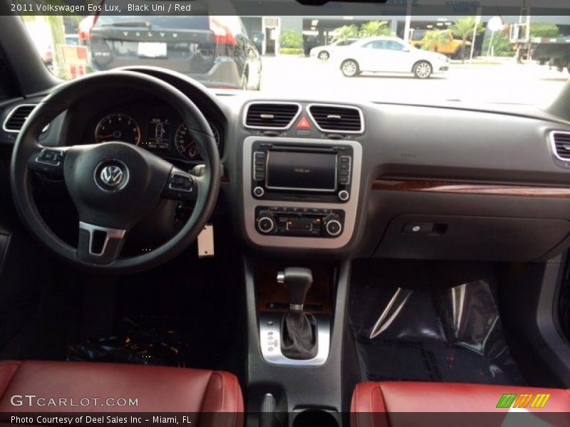 Dashboard of 2011 Eos Lux