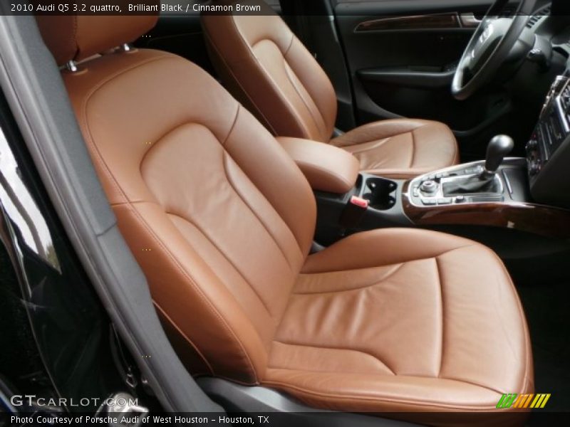 Front Seat of 2010 Q5 3.2 quattro