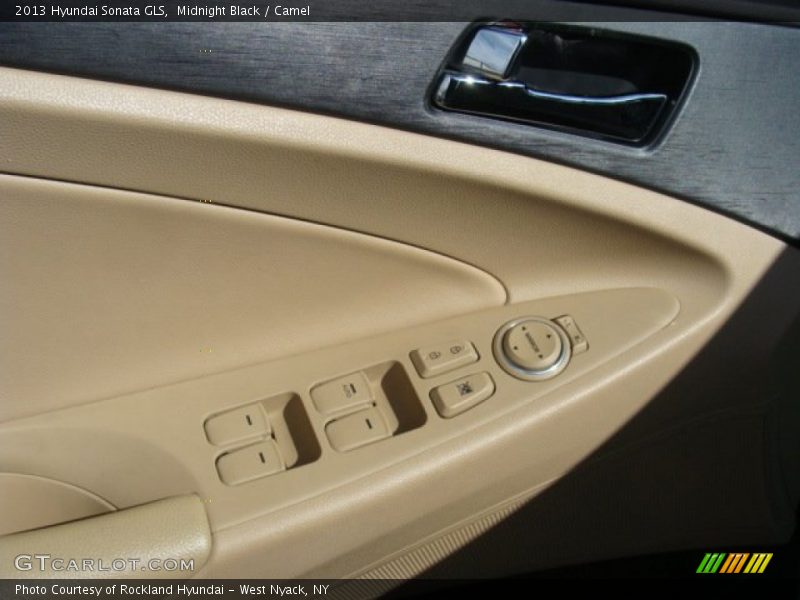 Midnight Black / Camel 2013 Hyundai Sonata GLS