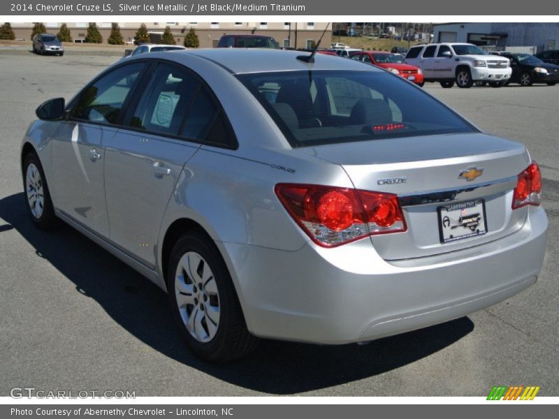 Silver Ice Metallic / Jet Black/Medium Titanium 2014 Chevrolet Cruze LS