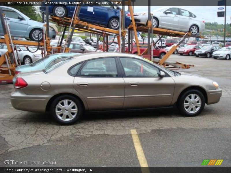 Arizona Beige Metallic / Medium/Dark Pebble 2005 Ford Taurus SEL