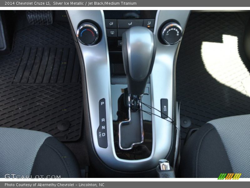 Silver Ice Metallic / Jet Black/Medium Titanium 2014 Chevrolet Cruze LS