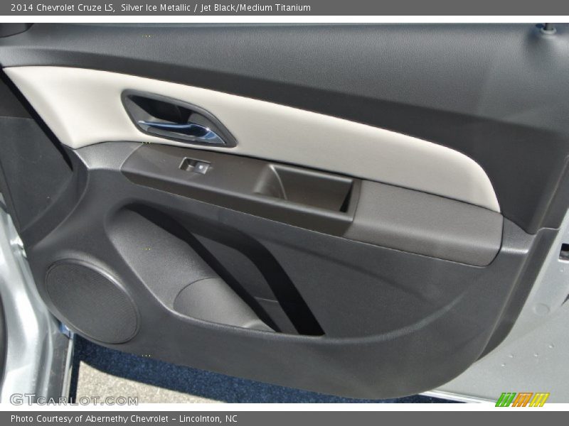 Silver Ice Metallic / Jet Black/Medium Titanium 2014 Chevrolet Cruze LS