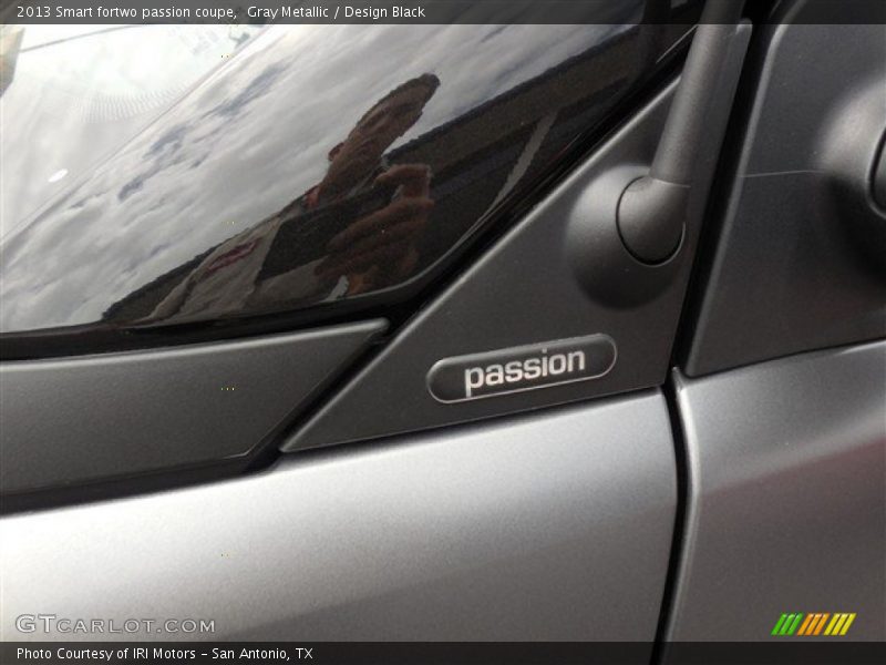 Gray Metallic / Design Black 2013 Smart fortwo passion coupe