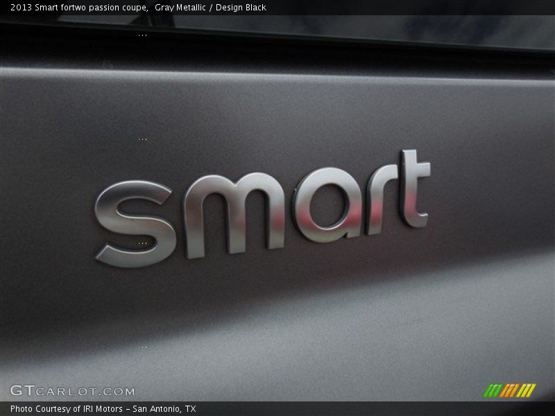 Gray Metallic / Design Black 2013 Smart fortwo passion coupe
