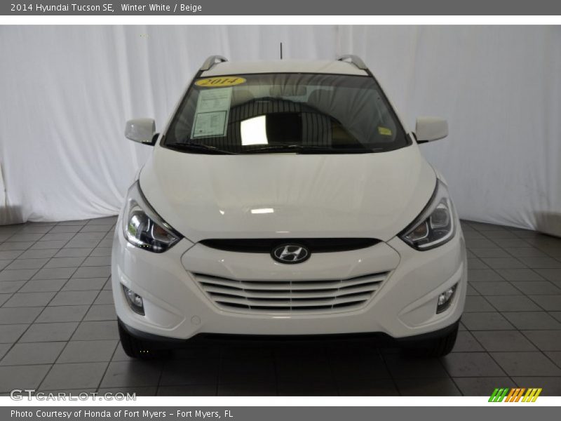 Winter White / Beige 2014 Hyundai Tucson SE