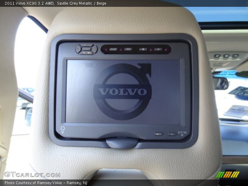 Saville Grey Metallic / Beige 2011 Volvo XC90 3.2 AWD