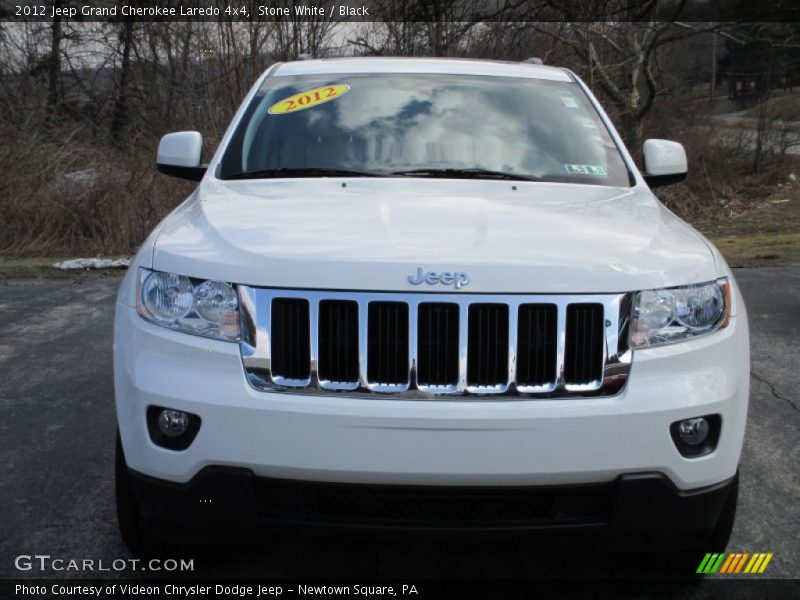 Stone White / Black 2012 Jeep Grand Cherokee Laredo 4x4
