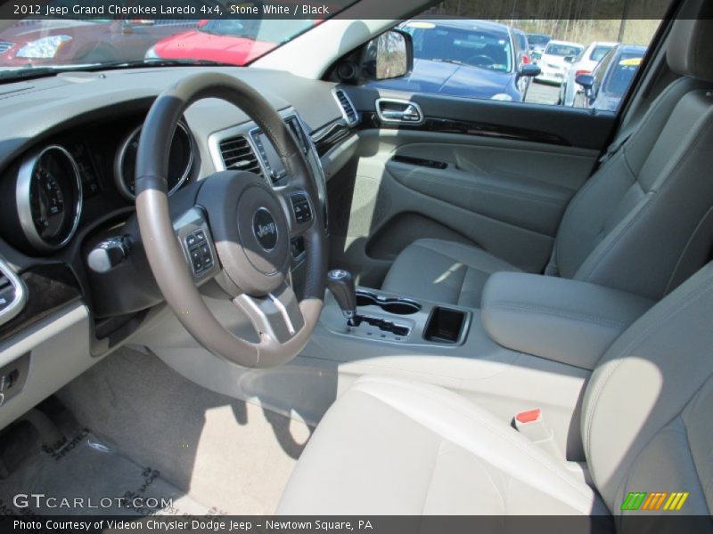 Stone White / Black 2012 Jeep Grand Cherokee Laredo 4x4