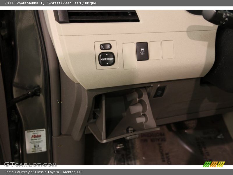 Cypress Green Pearl / Bisque 2011 Toyota Sienna LE