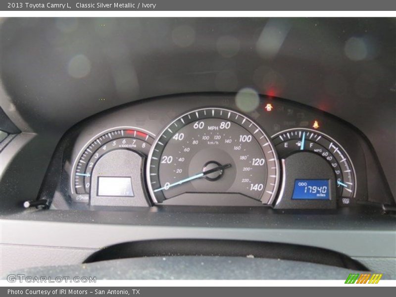 Classic Silver Metallic / Ivory 2013 Toyota Camry L