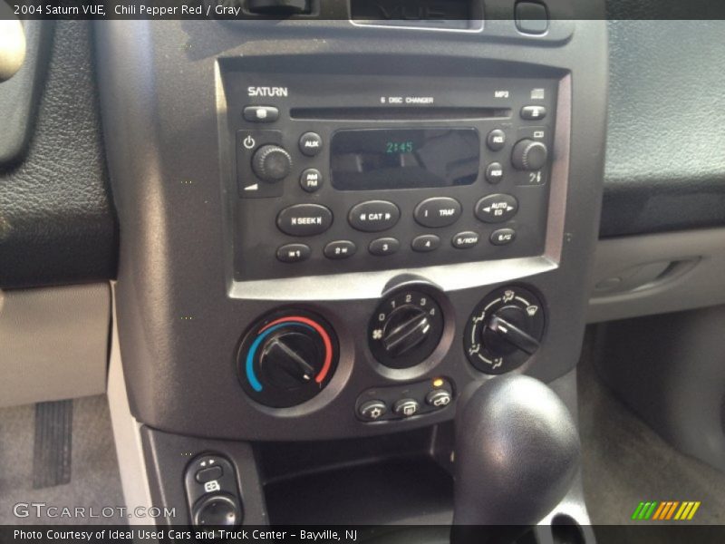 Chili Pepper Red / Gray 2004 Saturn VUE