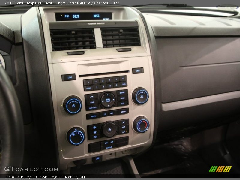Controls of 2012 Escape XLT 4WD