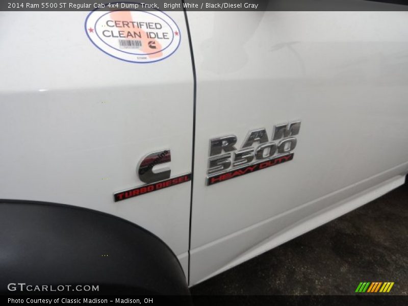 Bright White / Black/Diesel Gray 2014 Ram 5500 ST Regular Cab 4x4 Dump Truck