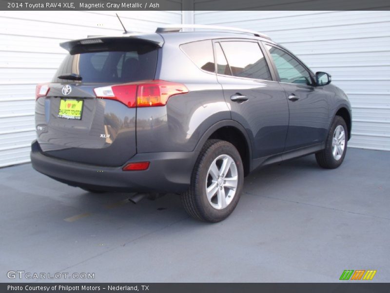 Magnetic Gray Metallic / Ash 2014 Toyota RAV4 XLE