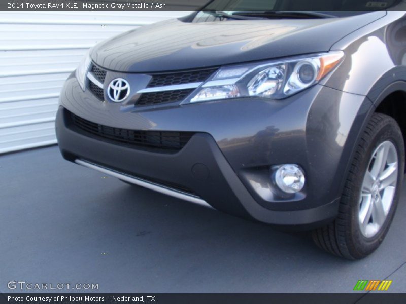 Magnetic Gray Metallic / Ash 2014 Toyota RAV4 XLE