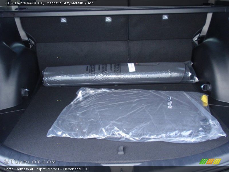 Magnetic Gray Metallic / Ash 2014 Toyota RAV4 XLE